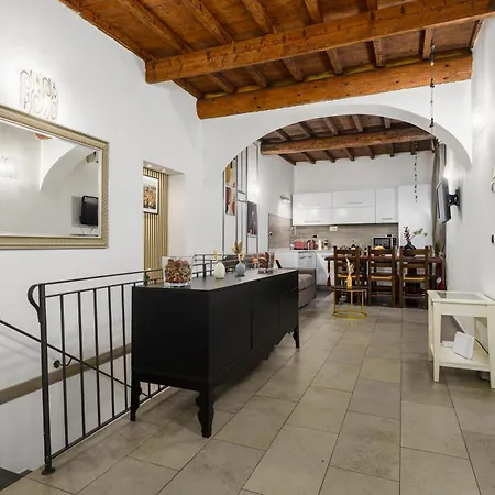 Rustic Florentine Dimora Διαμέρισμα