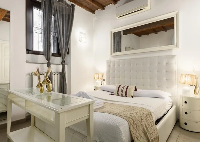 Rustic Florentine Dimora Апартаменты *